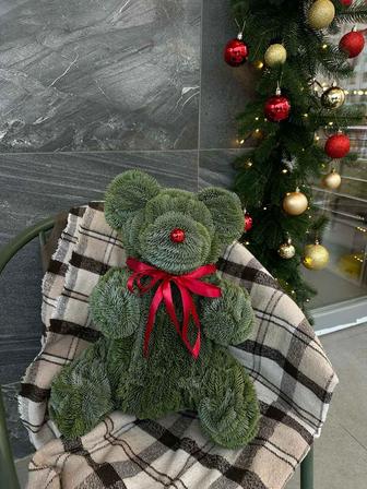 Новогодние композиции из нобилиса