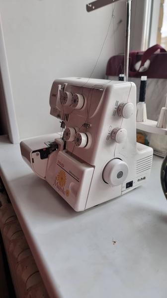 Продам швейный оверлок