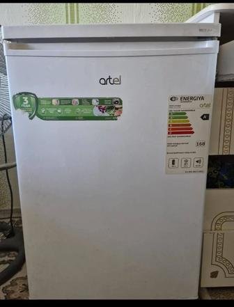 Холодильник маленький