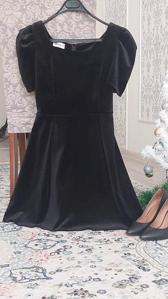 Продам платье