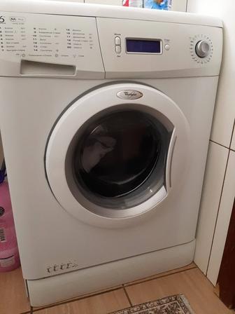 Продам две б/у стиральные машины LG 8кг. и wirpool/