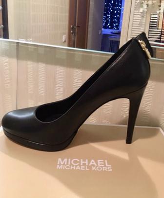 Кожаные туфли Michael Kors 37,5