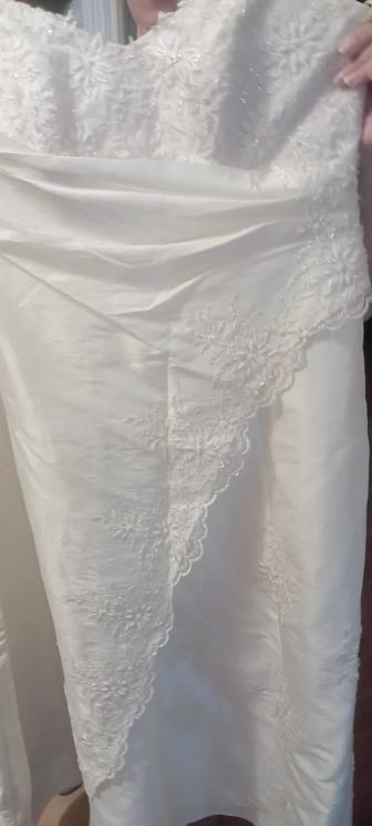 Продам свадебное платье размер 48-50 на рост 170 и выше