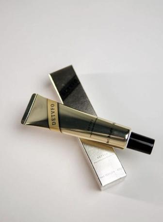 Тональный крем DETVFO