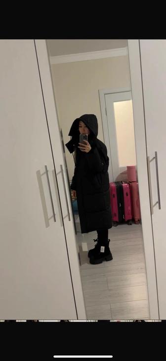 Теплая черная куртка