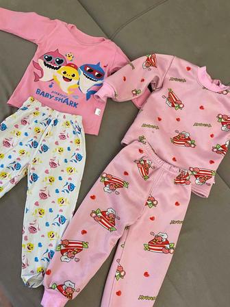 Отдам пакет вещей на дев 2 года