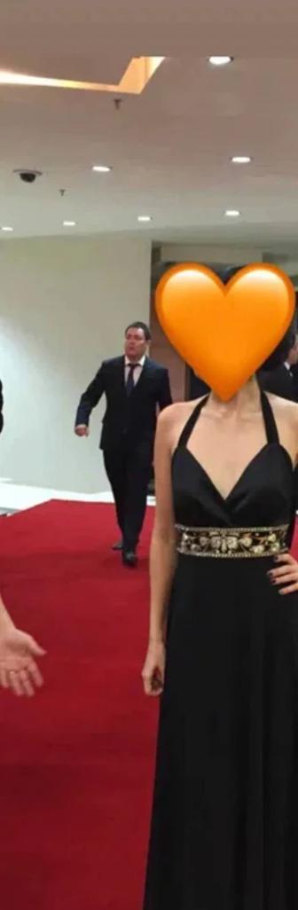 Продам нарядное платье