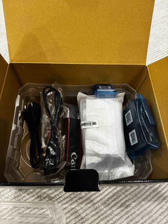 Продам новый Canon EOS RP с объективом