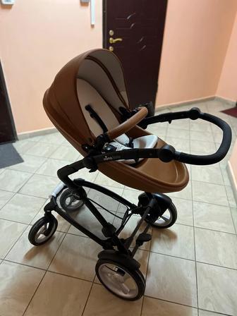 Продам детскую коляску Mina Xari 2 в 1