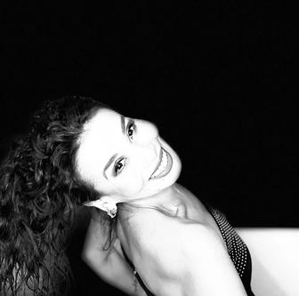 Ведущая мероприятий, певица