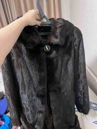 Продам роковую шубу в отличном состоянии