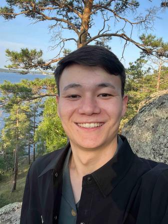 Официант / официантка