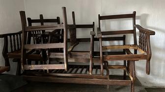 Продам комплект мебели дерево