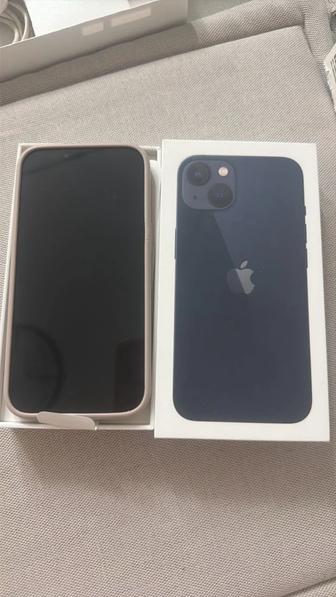 Продам телефон IPhone 13