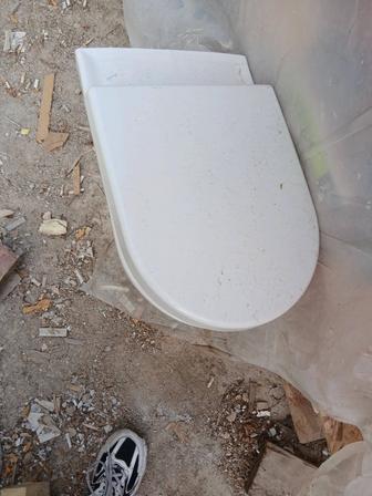 Продам б/у унитаз