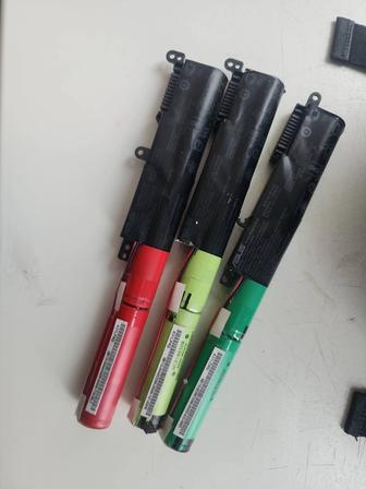 Продам батарейку для ноутбука Asus