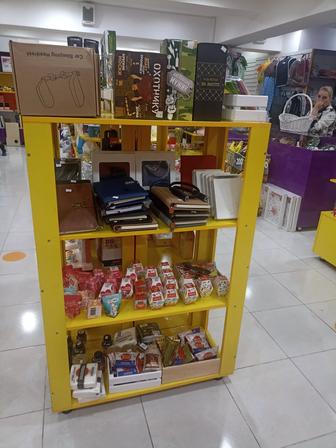 Шкафы мебель для бизнеса продам срочно