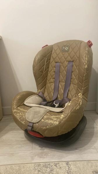 Автокресло Happy Baby удобное, в хорошем состоянии.