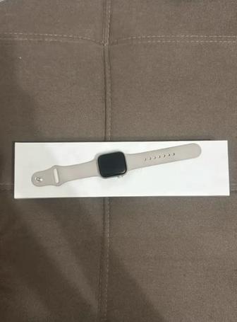 Apple Watch, Series 7, 41 mm, Starlight