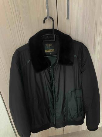 Продам куртку с съемным воротником