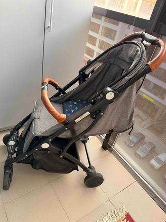 Продам прогулочную коляску