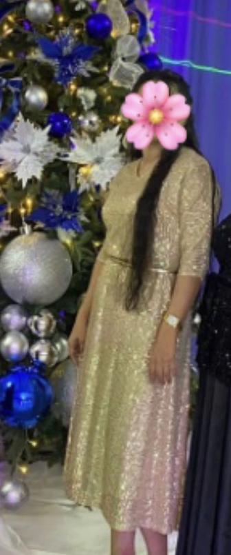 Вечерние платья