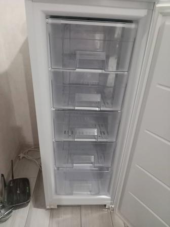 Продам морозильник Бирюса