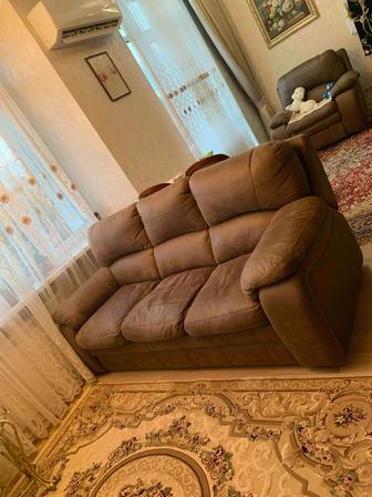 Продам диван раскладной - эко- кожа.