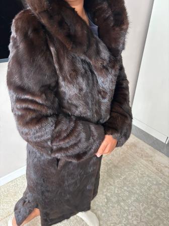 Продам норковую шубу