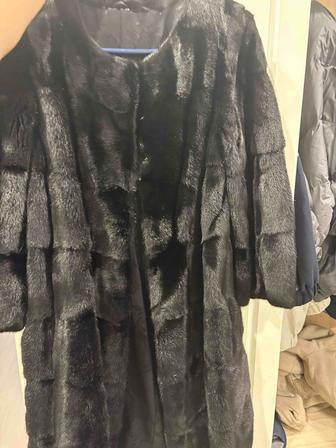 Продается добротная шуба блэкглама