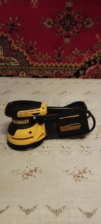 Продам сетевую эксцентриковую шлифмашину Dewalt DWE 6423-QS.