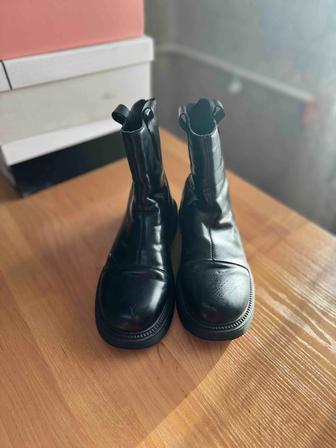 Женские сапоги