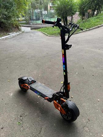 Продам электросамокат Teverun blade gt2