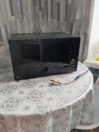 Продам микроволновку духовку