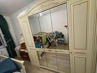 Продам спальный гарнитур