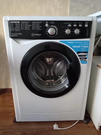 Стиральная машина Indesit