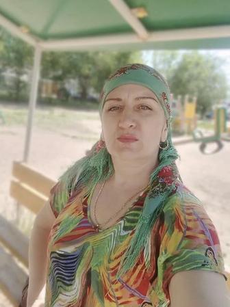 Уборка квартир,,коттеджей,покраска,поклей-ка обоев,,повар ,посудомойщица.