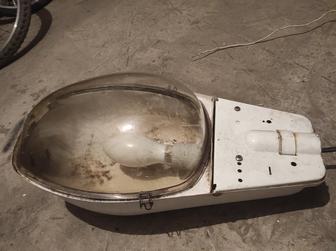 Фонарь уличного освещения, лампа