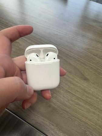 Airpods первое поколение