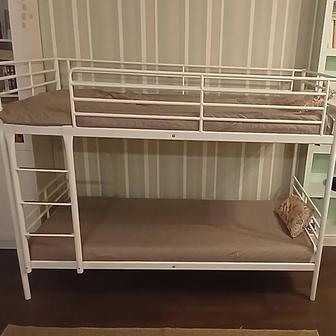 Продам двухъярусную кровать