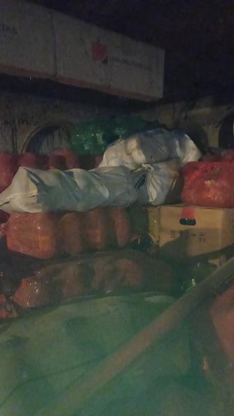 Продам 2ух литровые банки срочно в большом количестве