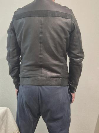 Продам кожаную куртку