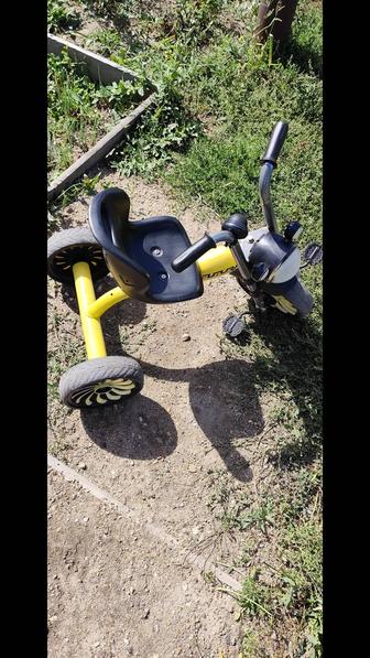 Продам трехколесный велосипед