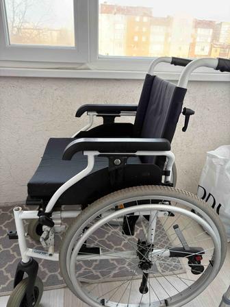 Инвалидная коляска уличная