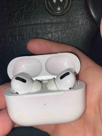 Продам Наушники AirPods Pro