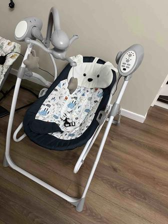 Продам качелю для малышей, автоматическую