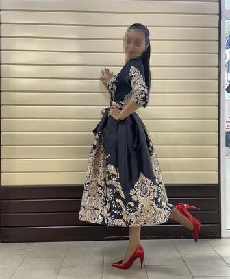 Платье фирмы Бечетти