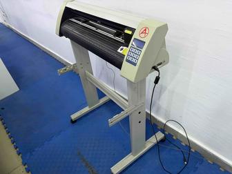 Продам режущий плоттер