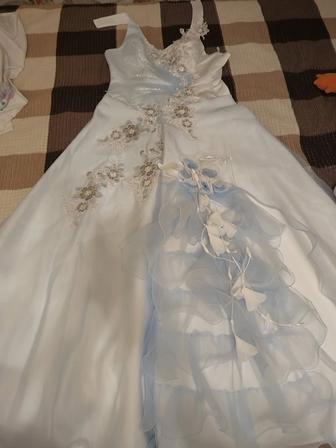 Продам Бальное Выпускное платье за 15 тыс.