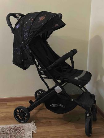 Продам коляску и детский стульчик. Состояние отличное.